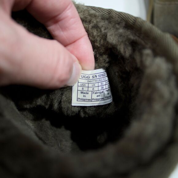 UGG Australia Classic Short II Shearling Winter Boot Bootie Brown Women's Size 8 - Picture 10 of 16